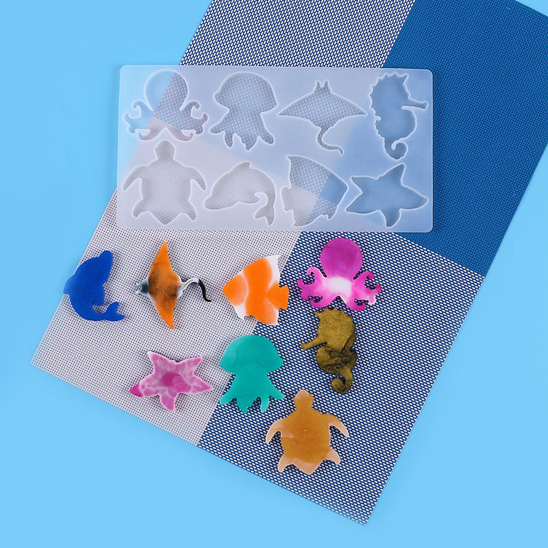 DIY Crystal Drip Silicone Mold for Keychains (1pc)
