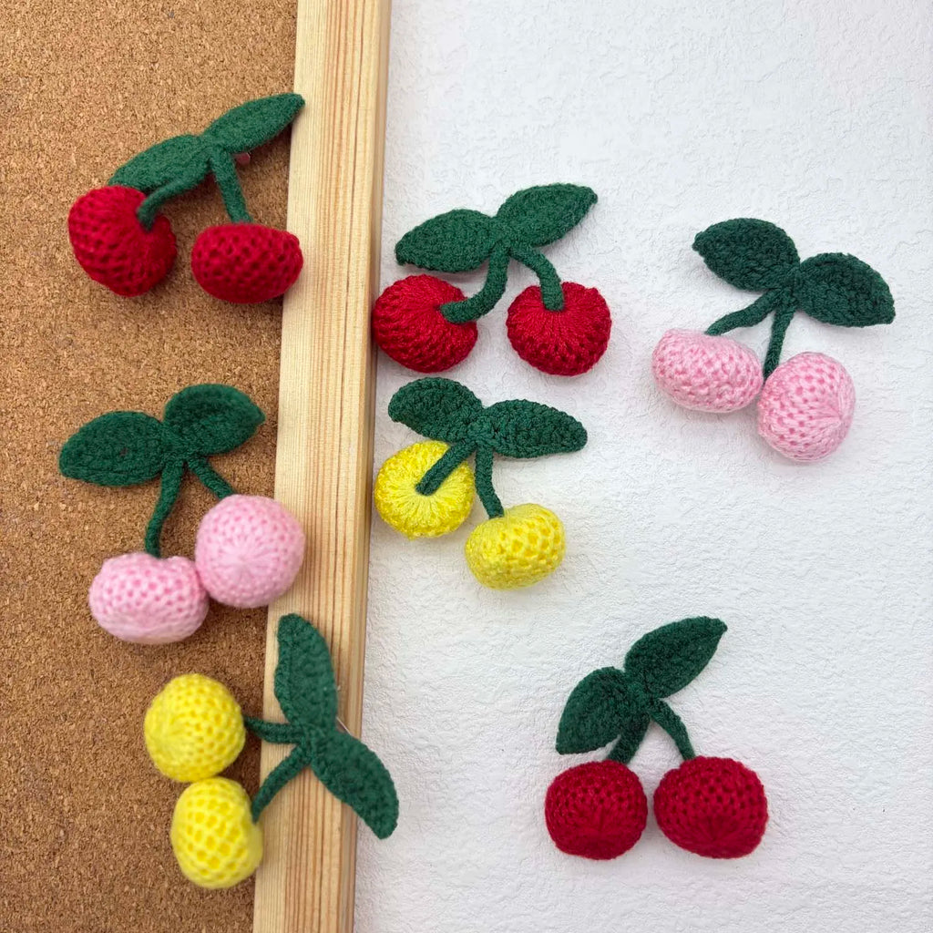 2pcs Handmade Crochet Cherry Brooch Knitting Appliques for Crafts Accessories DIY Brooch Pin Clothes Sweater Canvas Bag Decor Zpaxo