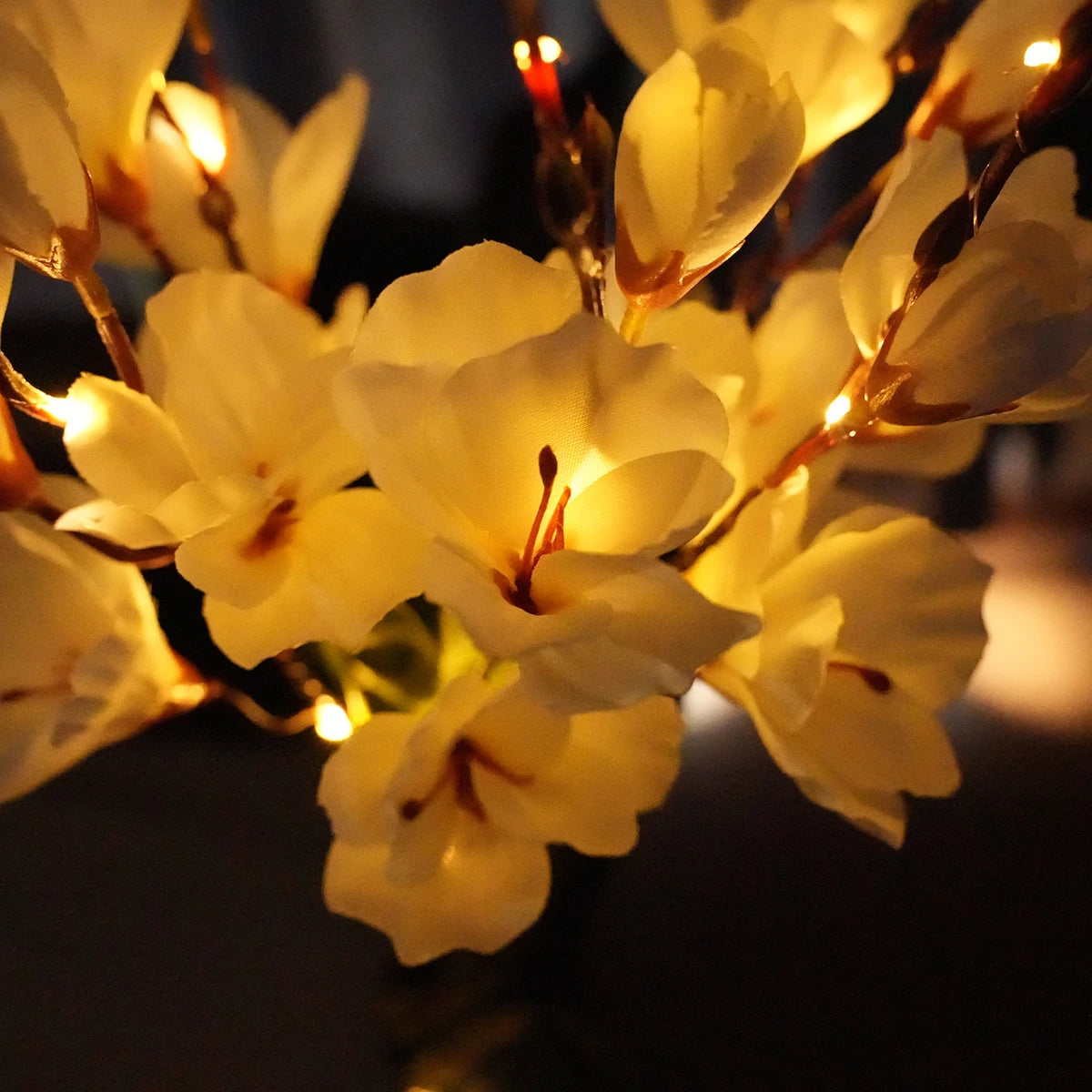 Solar Powered Magnolia Outdoor Waterproof Suitable Decorating Zpaxo
