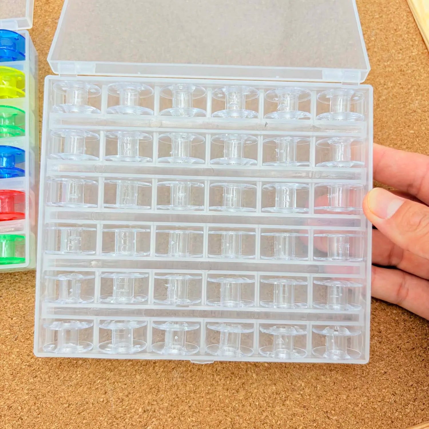 25/36pcs Home Sewing Machine Bottom Thread Bobbin Set Sewing Accessories Clear Plastic Spools with Storage Box for Brother Janom Zpaxo