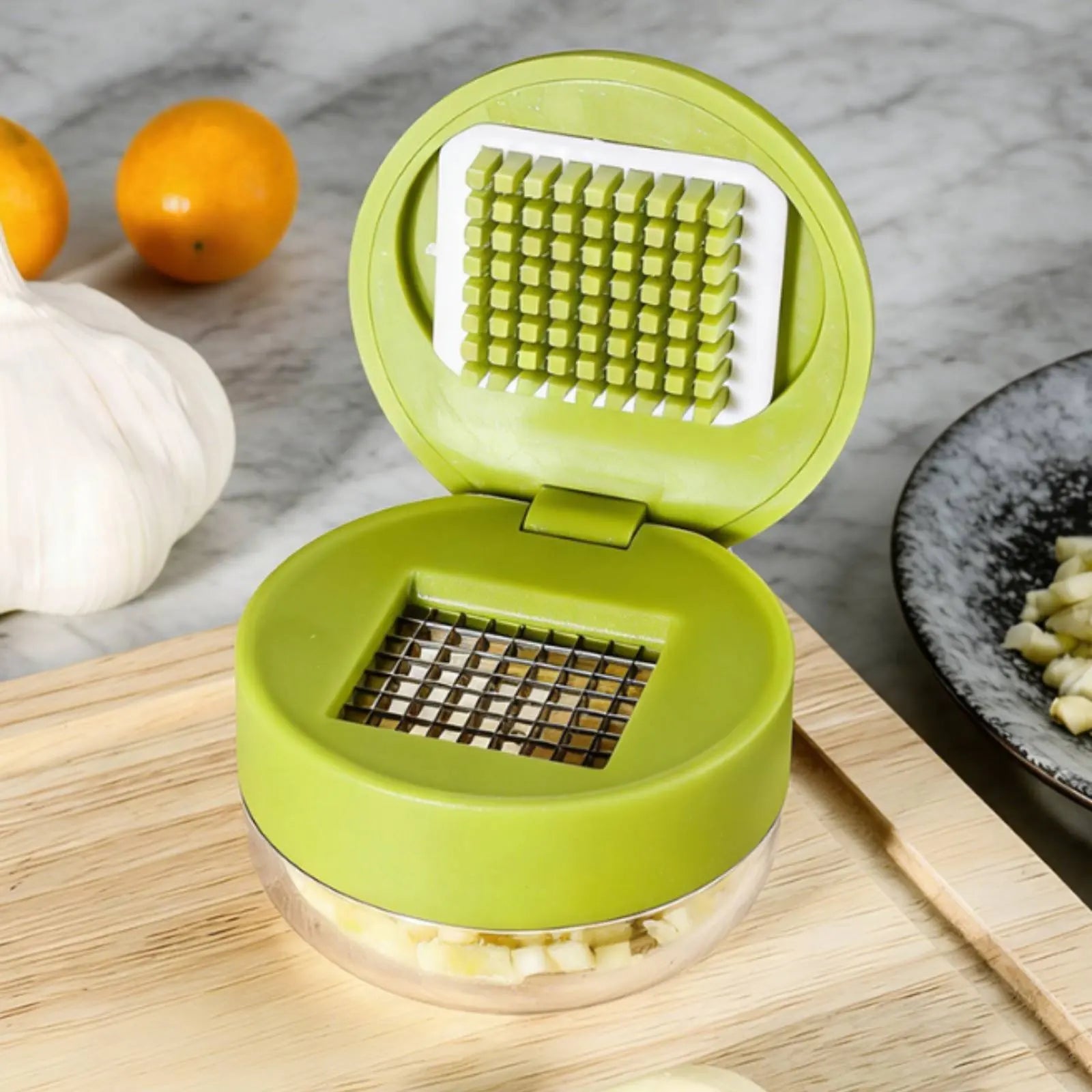 Garlic Press multifunctional kitchen tool Manual Garlic Crusher Mincer Garlic Chopper Easy to Squeeze and Clean Kitchen Tool Zpaxo