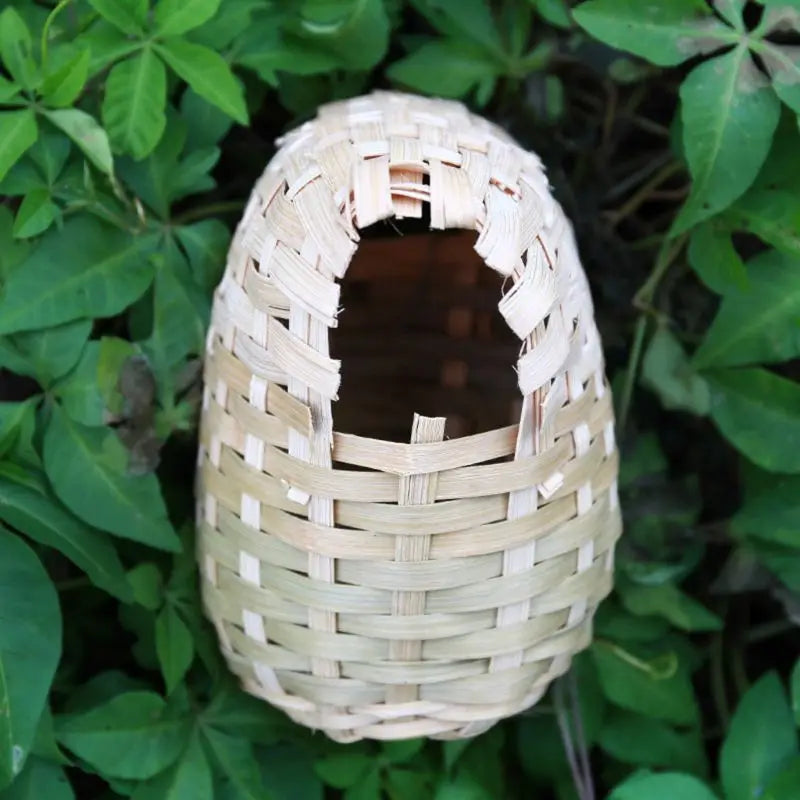 Hand Made Natural Bamboo Bird Nest Bird House Parrot Finch Hideout Cage Toy Outdoor Hut Shelter Birds Supplies Zpaxo