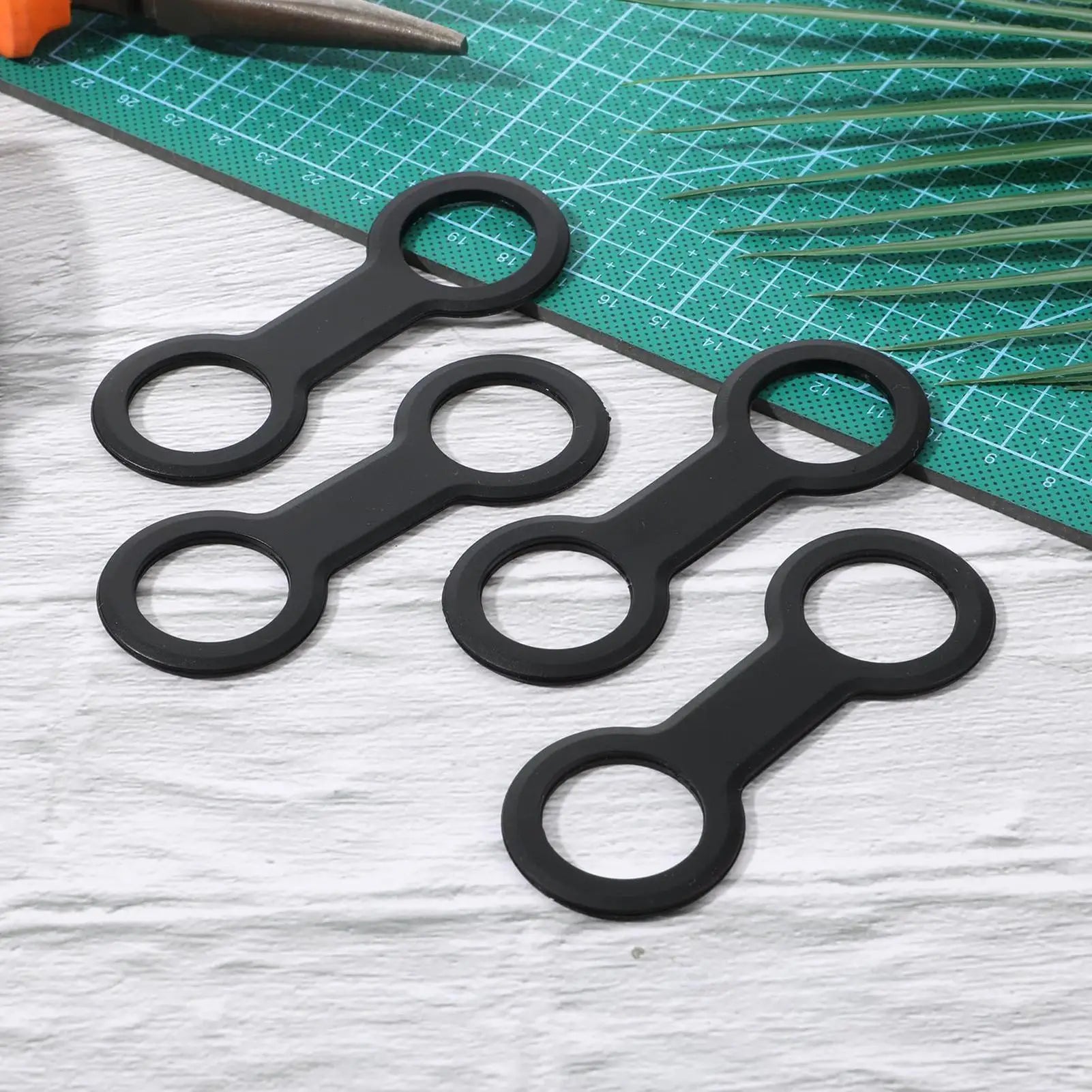 Snorkel Clips Quick Release Double-Ring Flexible Silicone Snorkel Retainer Clip for Snorkelers Swimming Enthusiasts Beach Zpaxo Default Title