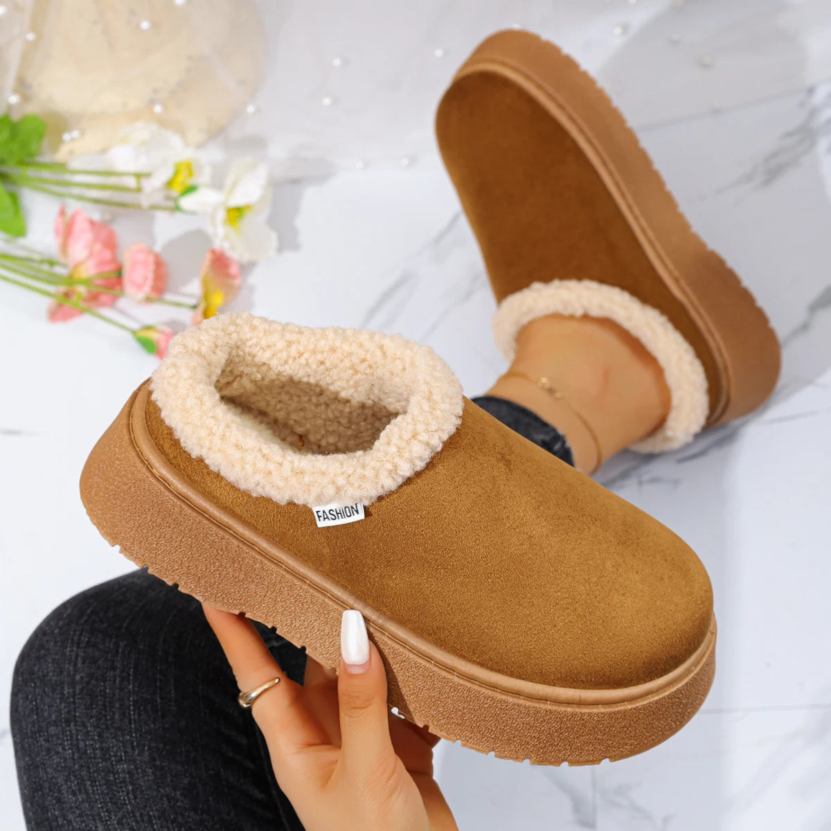 2025 new Women Ankle Boots Non Slip Plush Snow Boots Women Outdoor Warm Flat Cotton Shoes Women Winter Furry Platform Slippers Zpaxo