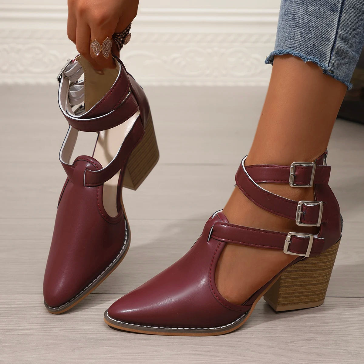 Woman Sandals 2025 Casual Chunky Heels Round Toe Burgundy Straps Zpaxo