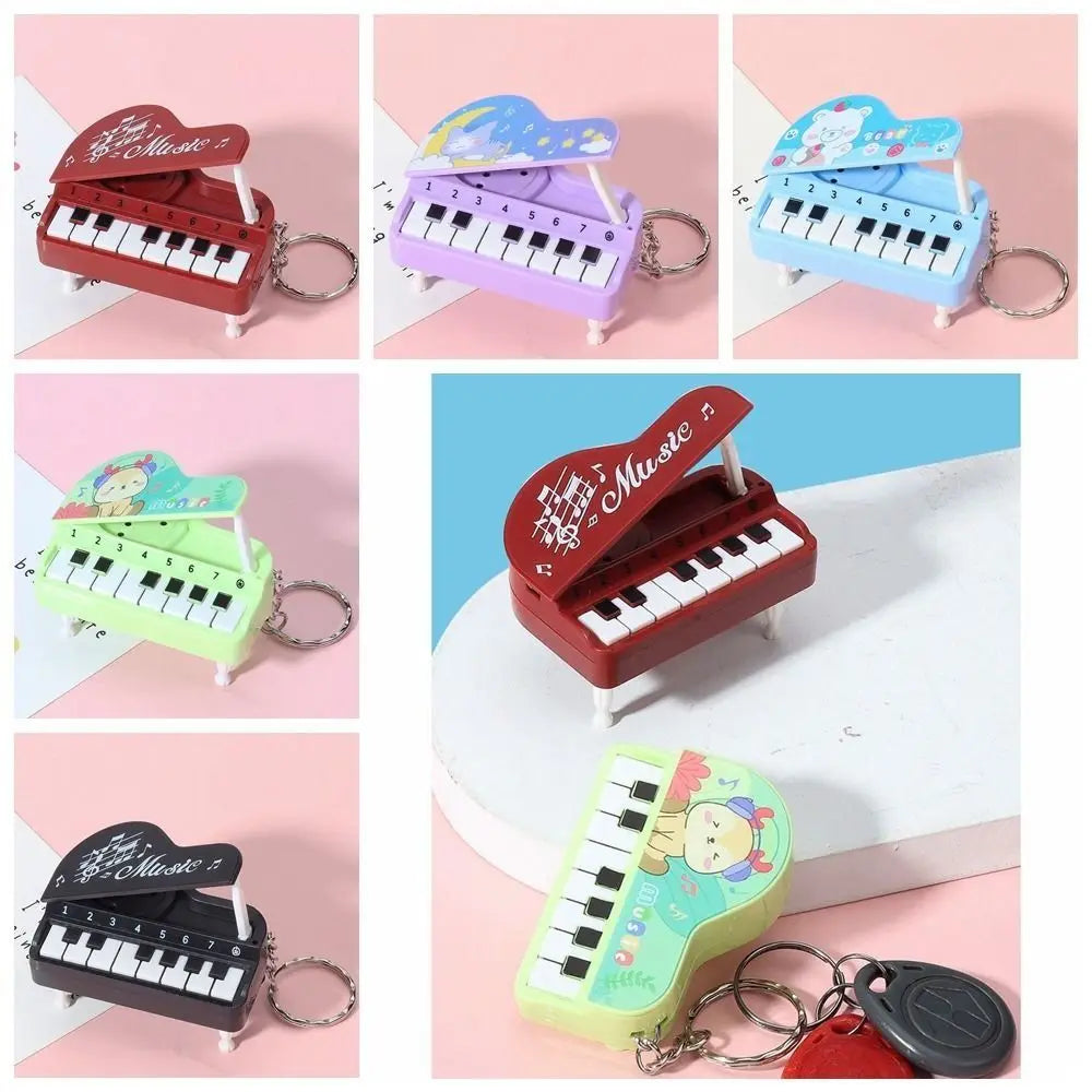 Solid Color Mini Electronic Piano Keychain Bear Rabbit Mini Piano Key Pendant Animals Audible Musical Instrument Piano Keyring Zpaxo