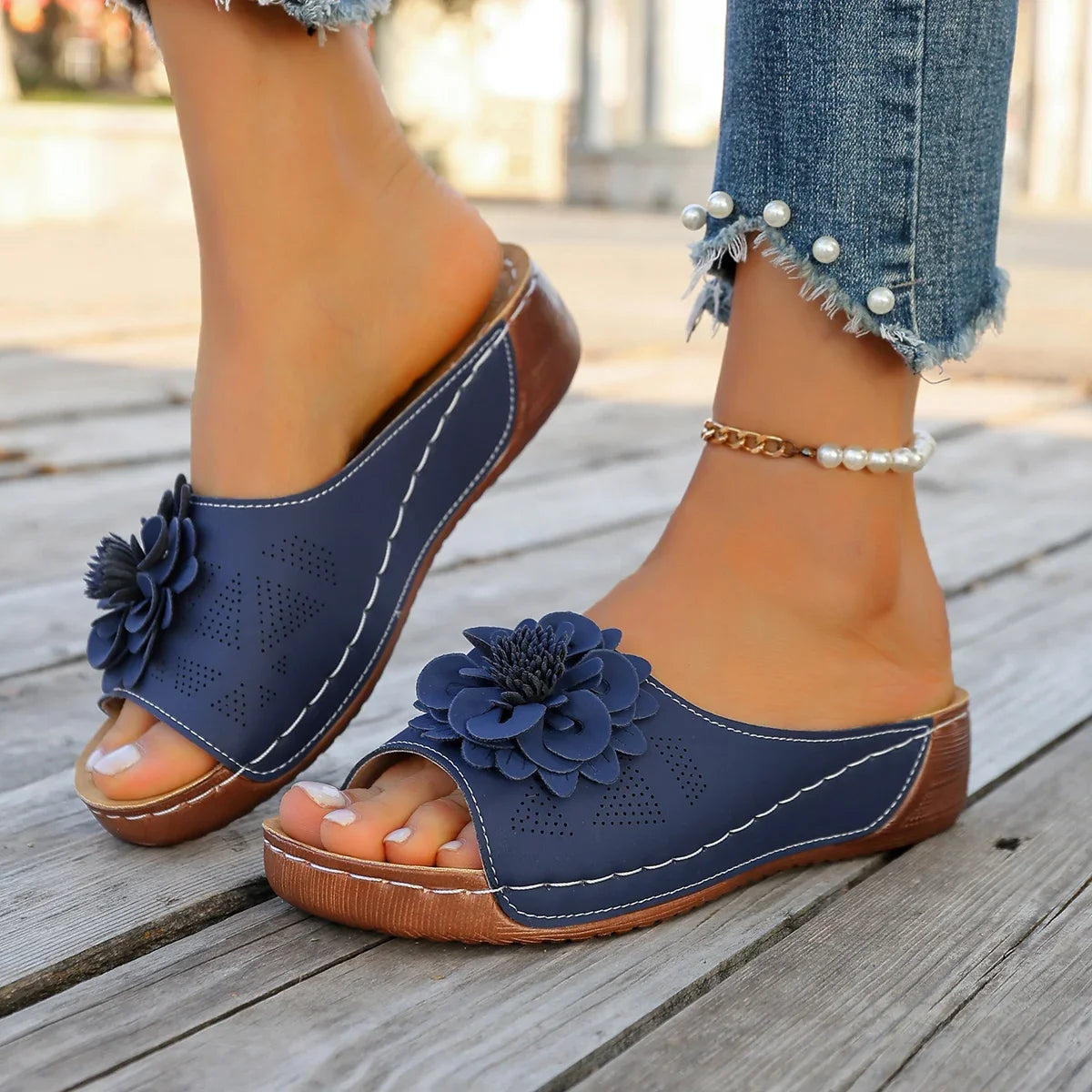 Women Slippers 2025 Elegant Platform Fashion Beach Slides Casual Zpaxo