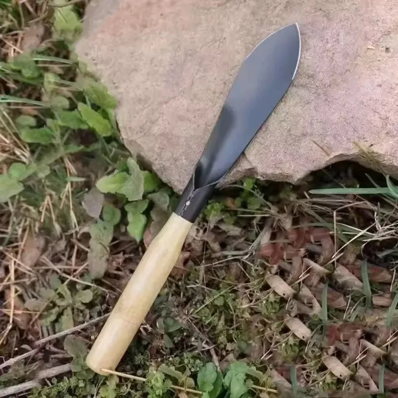 Versatile Garden Shovel Sturdy Iron Hoe Planting Weeding Loosening