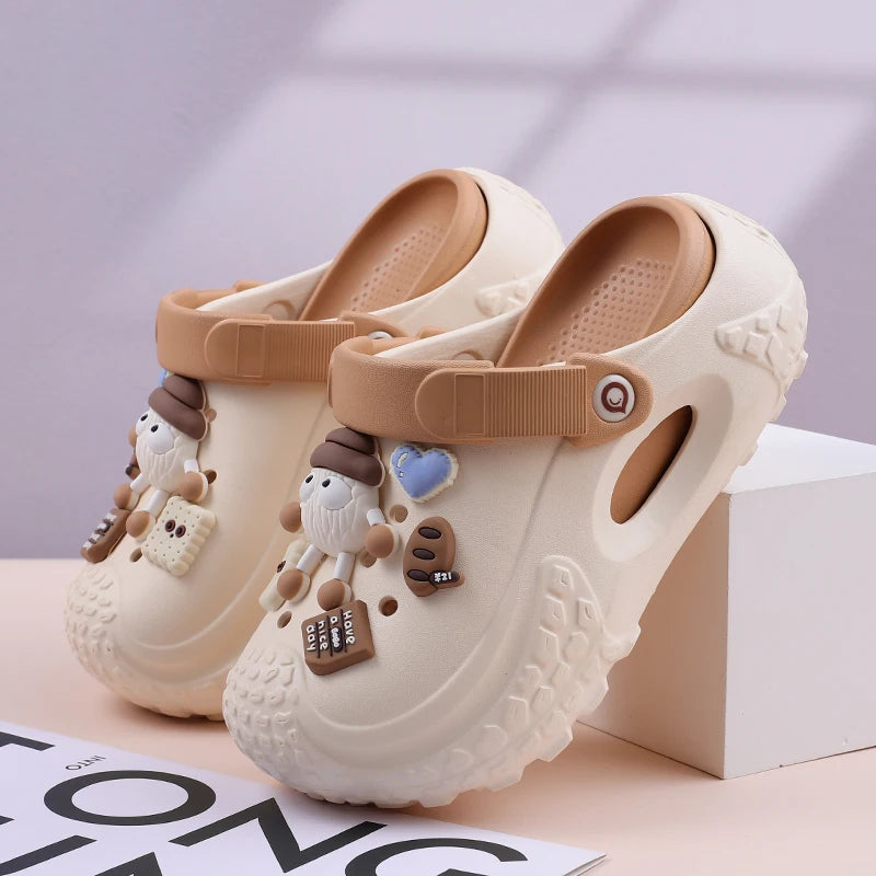 2025 Summer 3D Cartoon Design Women Slippers Fashion Garden Clogs Men