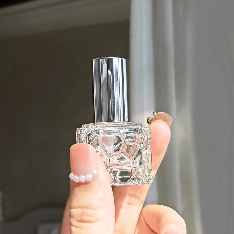 Travel bottle 10ml empty glass bottle for spray perfume is convenient to carry and easy to dispense Zpaxo color b 10ml