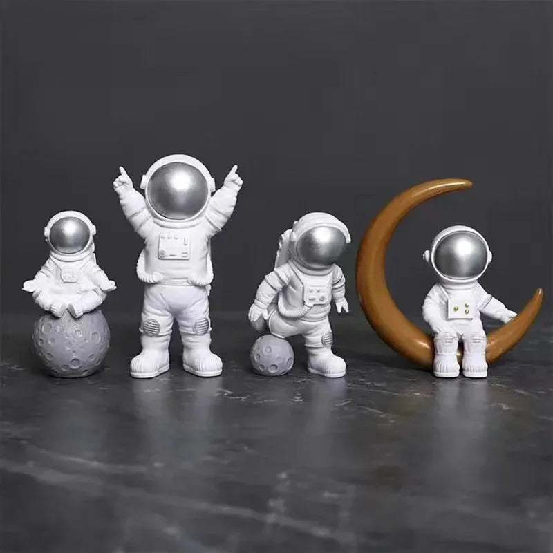 4-Piece Astronaut Figurine Space Explorer Models Educational Toys