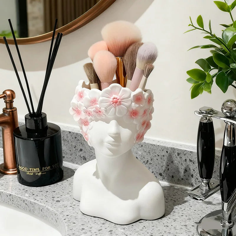 Nordic Face Girl Makeup Brush Holder – Resin Desk Organizer Makeup Brush Holder Zpaxo