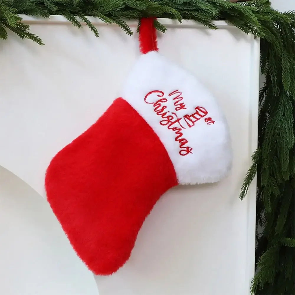 Christmas Hat & Sock Gift Set – Plush Xmas Cap & Stocking Christmas Gift Set Zpaxo