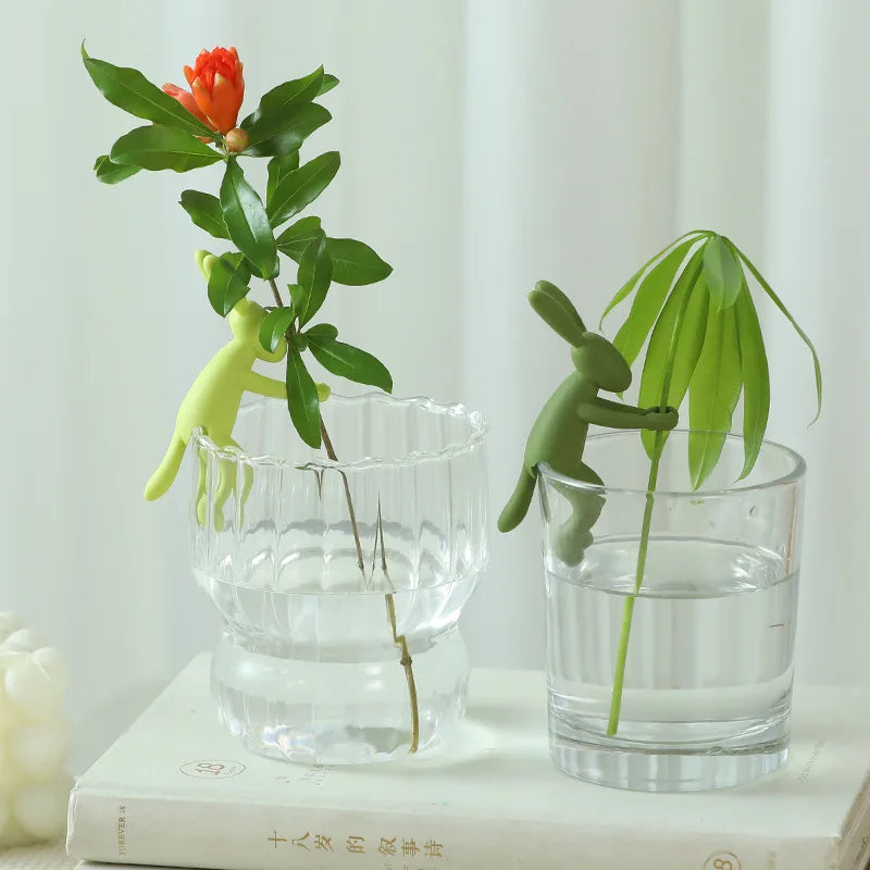 Rabbit Plant Propagation Holder – Stem & Cutting Support