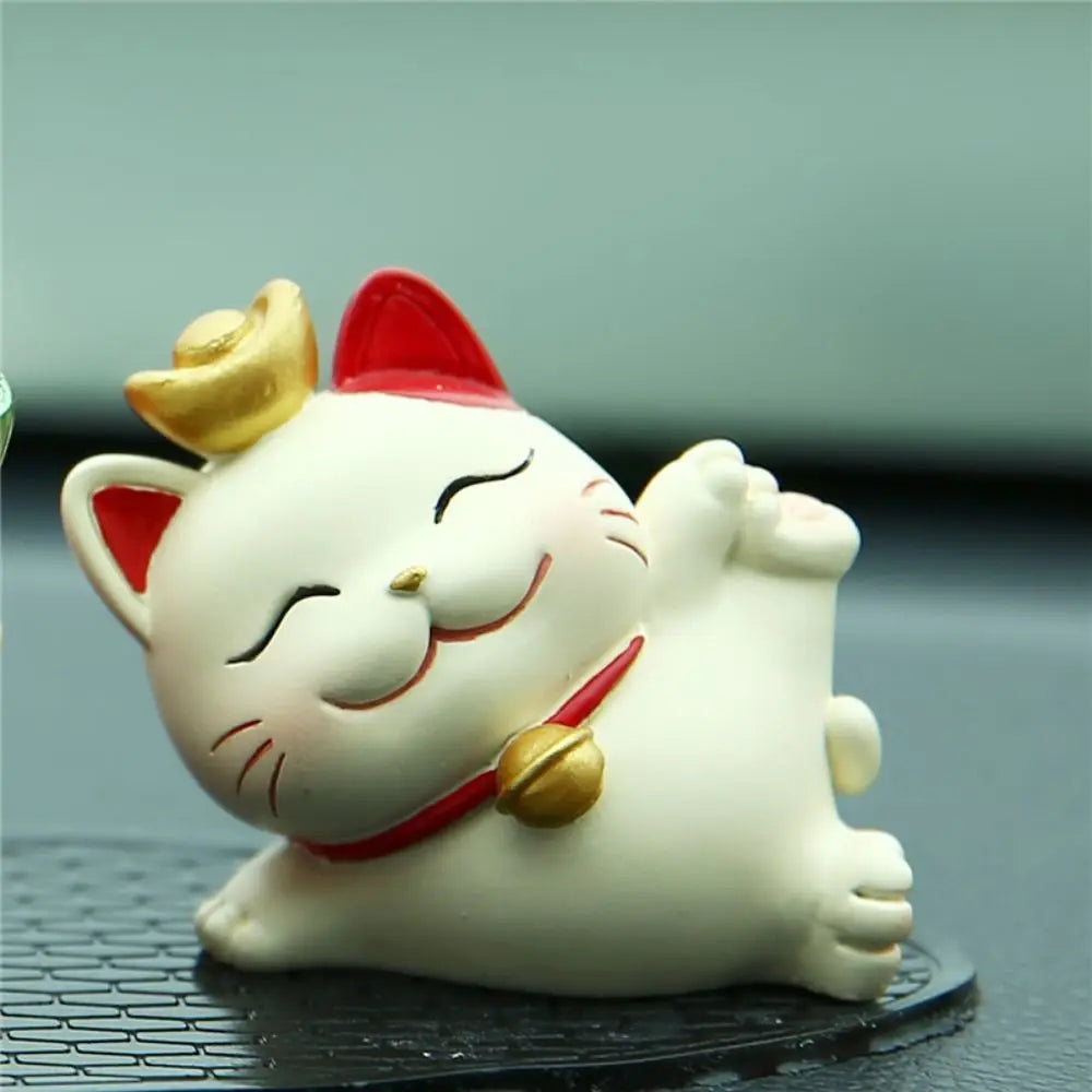 Shake Head Lucky Cat Car Decoration Cartoon Waving Arm Maneki Neko Zpaxo