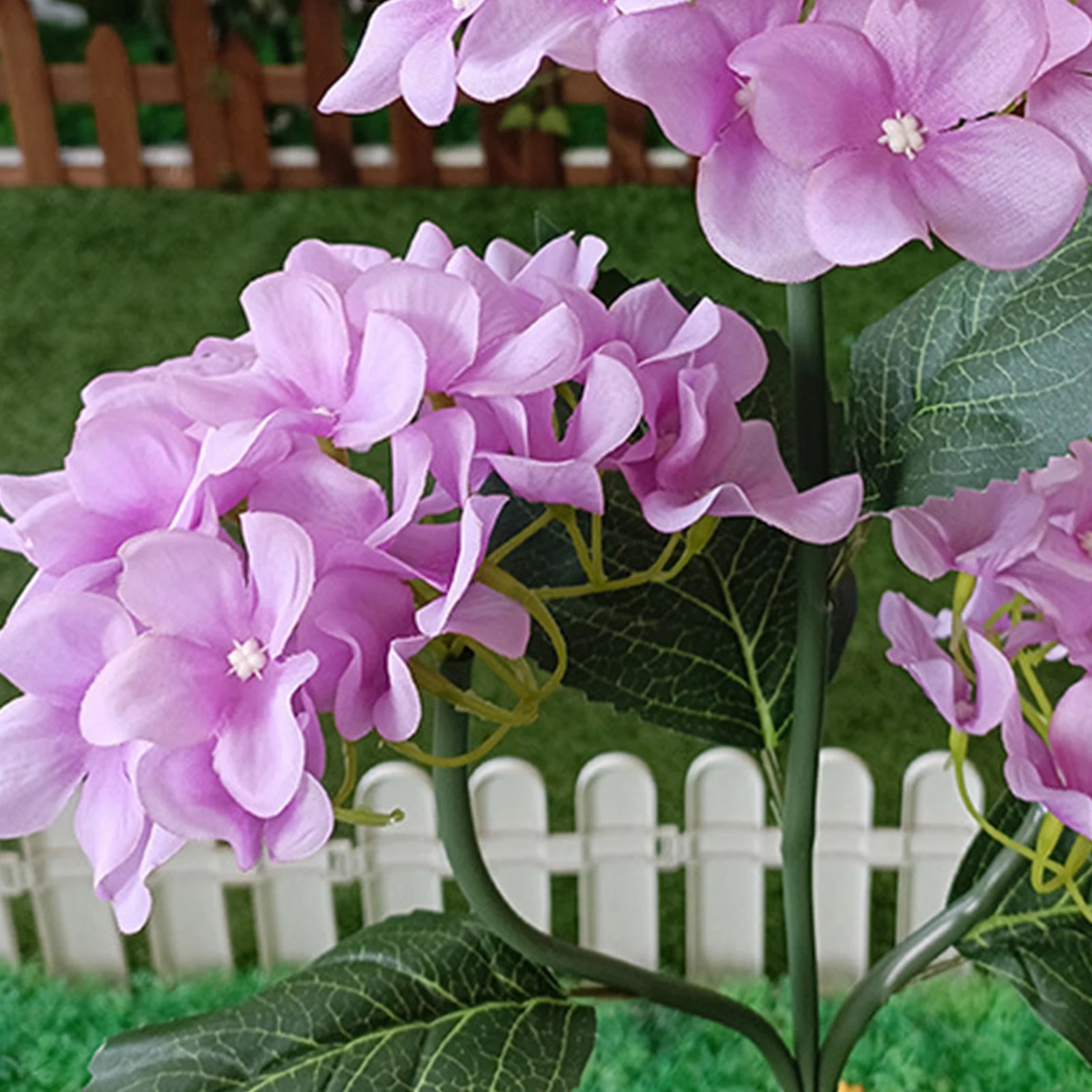 Twinkling Tree Hydrangea Lights 15H Lighting Time Adjustable Leaves