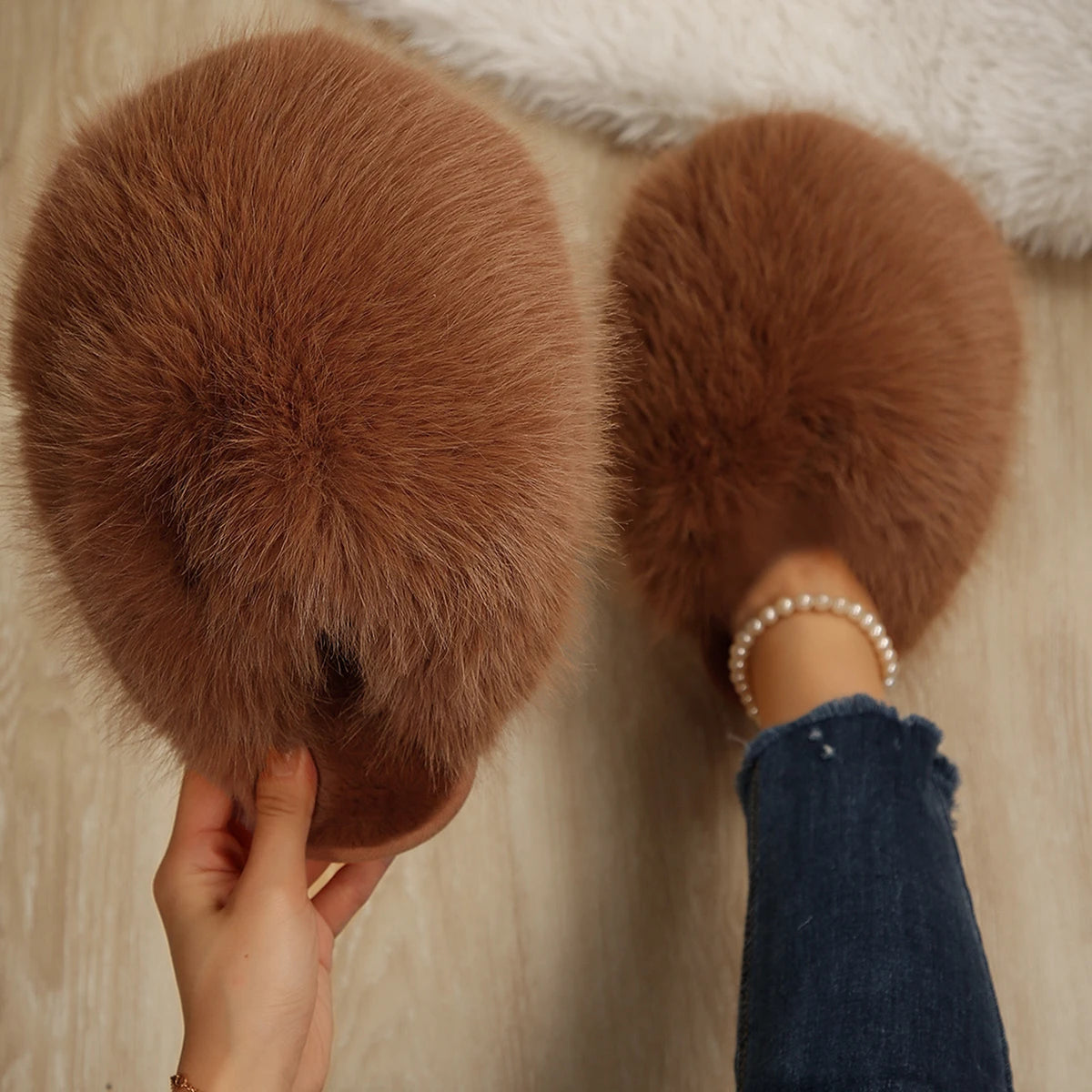 Women Fluffy Slippers Multicolor Large Size Shoes Cover Toe Warm Cotton Slippers Fashionable Autumn Winter Flat Slides Women Zpaxo Brown 38-39