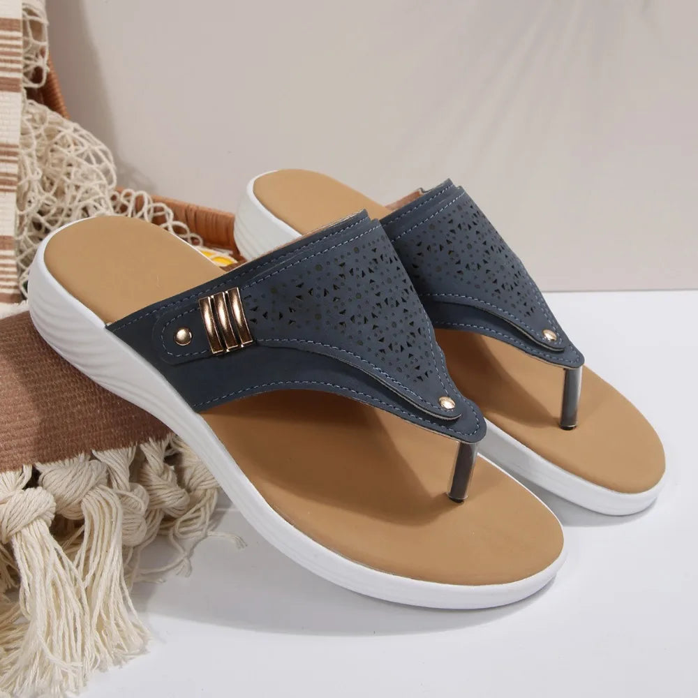 Summer Shoes Women Beach Slippers Fashion Holiday Flip Flops Thick