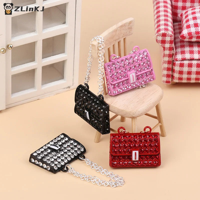 ▶1Pcs Miniature Fashionable Dollhouse Metal Chain Handbag Set Pack Doll Bags for Clothes Accessories Toy for Kids Zpaxo
