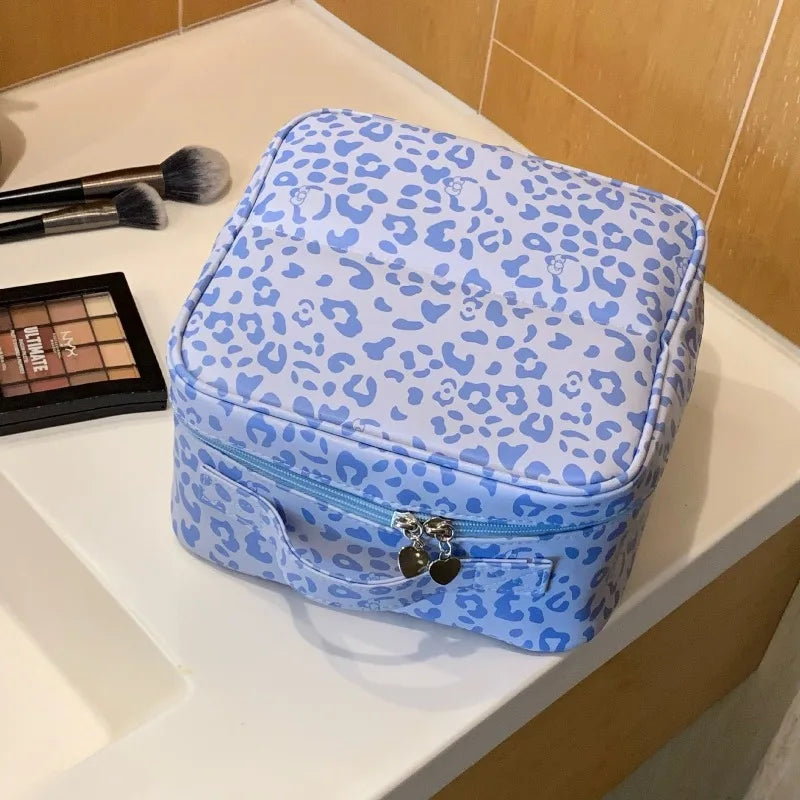 Leopard-print Compartmentalized Makeup Bag Suitable for Hanging on Luggage, Travel Essential, Folding Storage Bag for Toiletry Zpaxo