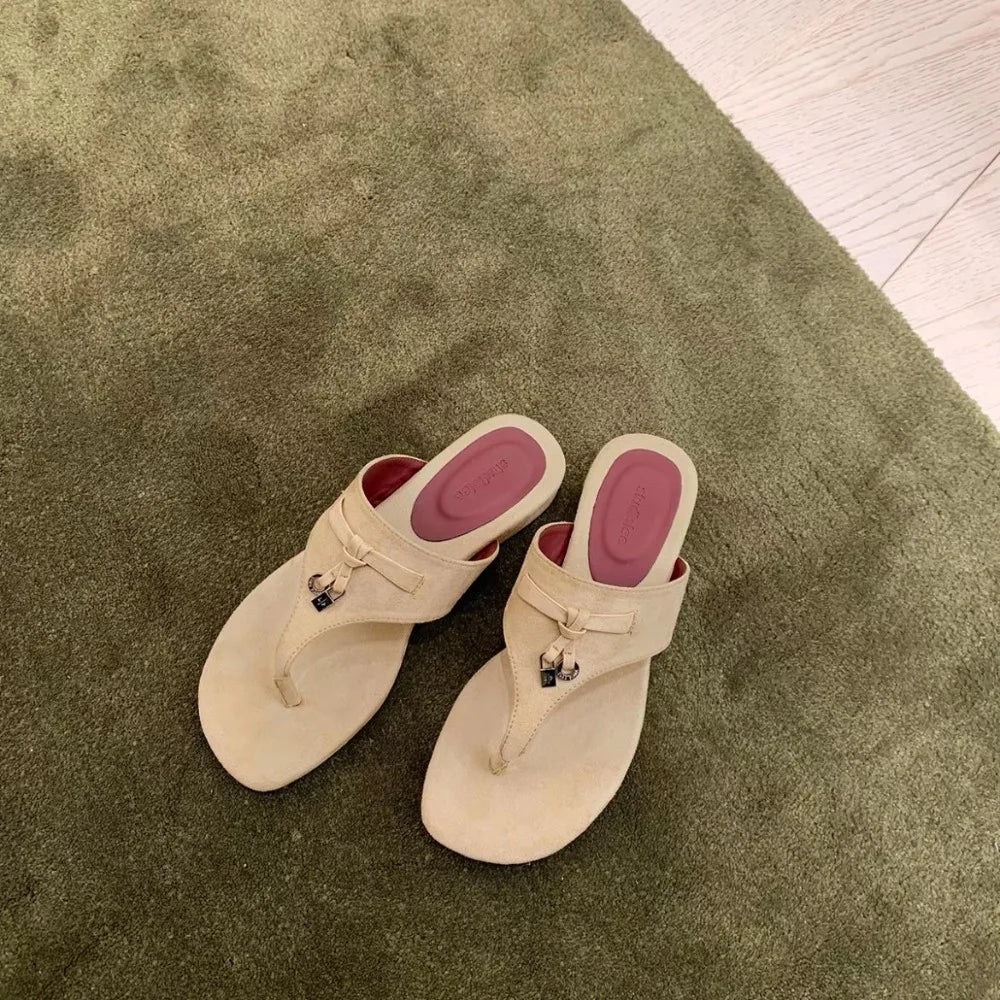 Fashion Metal Buckle Tassel Toe-clip Slippers Women Sandals Summer Flat Slippers Wearing Outside Casual Beach Shoes Female Zpaxo 40 Beige
