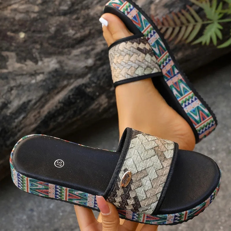 Women Platform Slippers 2025 New Summer Women Shoes Designer Flat Sandals Outdoor Floral Slippers Ladies Beach Slides Women Zpaxo