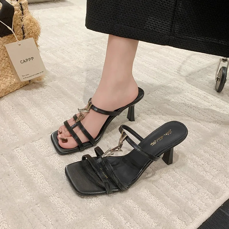Women's Summer Fashionable Casual Arrow Metal Buckle Embellishment Zpaxo