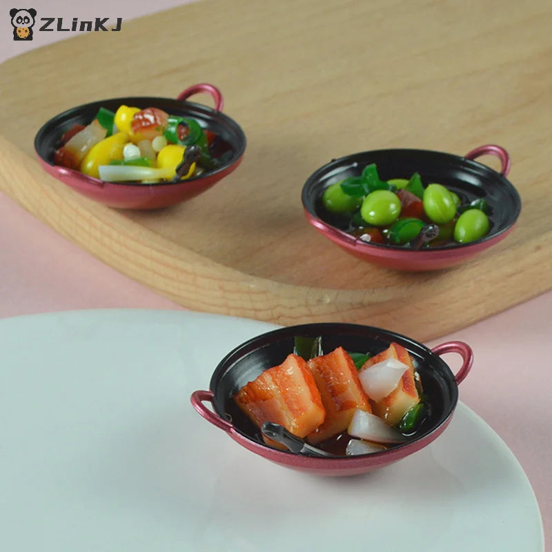 ▶1PCS Dollhouse Mini Metal Cooking Pot with Food Simulation Kitchen Utensils Model Doll House Decoration Miniature DIY Accessori Zpaxo