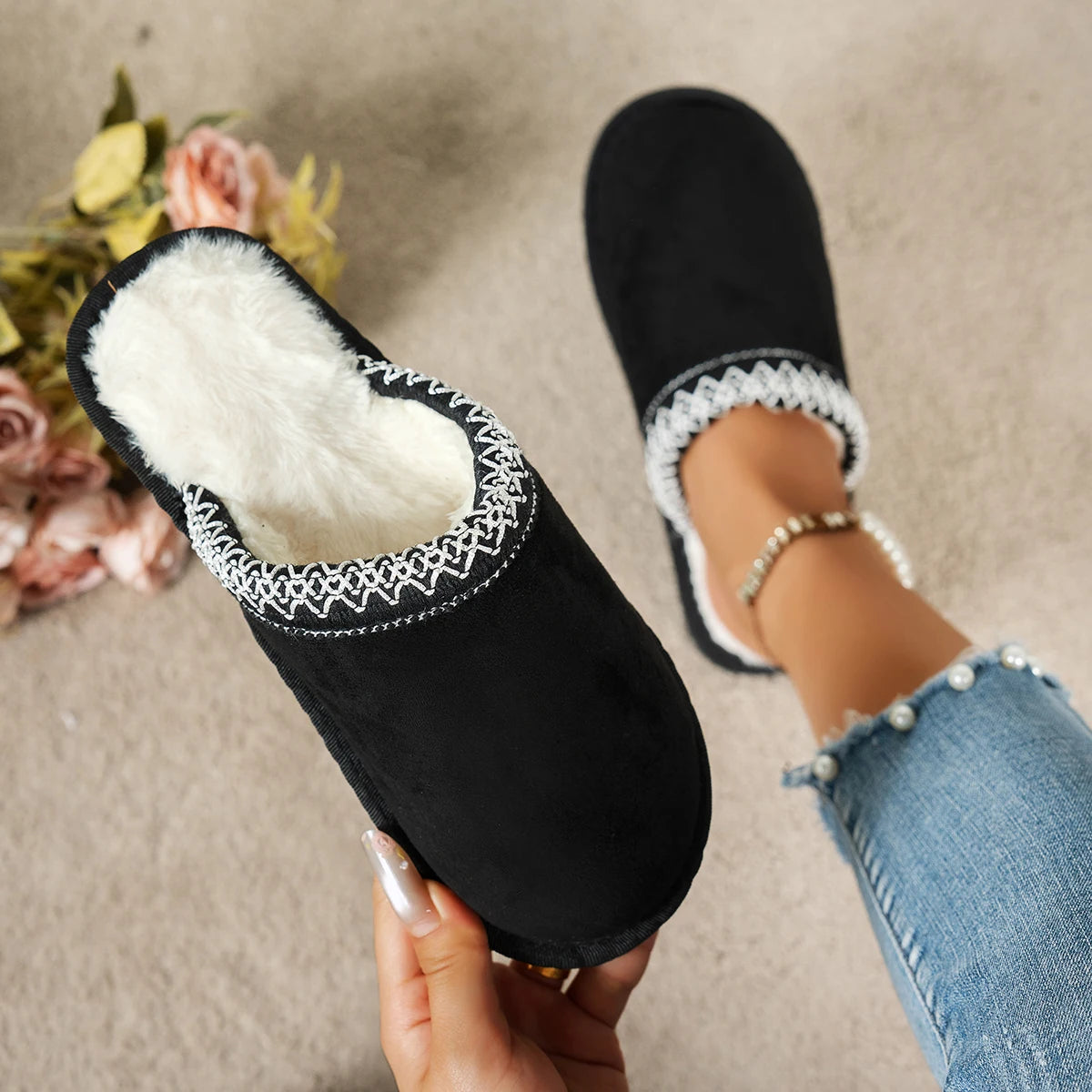 Winter Plush Warm Shoes Women Comfortable Non Slip Home Slippers 2025 Woman Slides Women Retro Fashion Fluffy Platform Slippers Zpaxo
