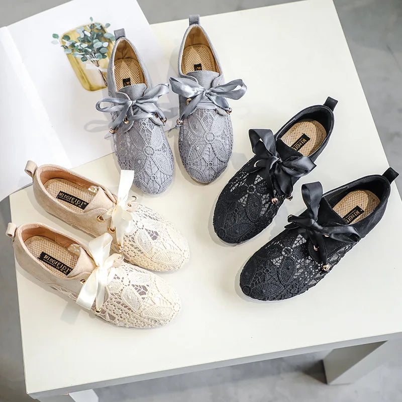 Women Autumn Flats Shoes Solid Lace Canvas Shoes Hollow Floral Breathable Platform Flat Shoes Loafers Female Espadrilles 2019 Zpaxo