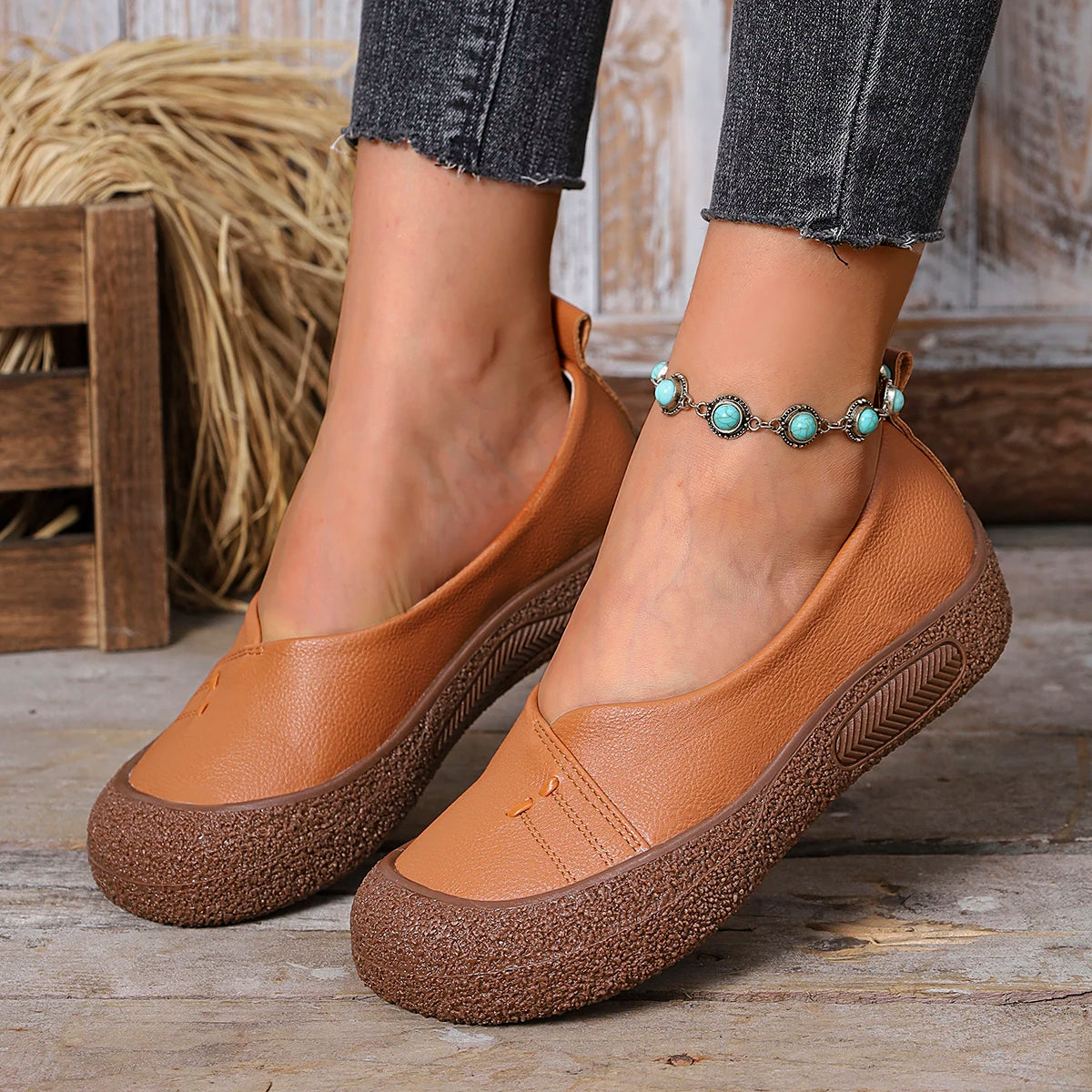 Spring Autumn Women Sneakers Casual Versatile Women Luxury Soft Leather Flat Sneakers Women Slip-on Shoes Retro Handmade Loafers Zpaxo