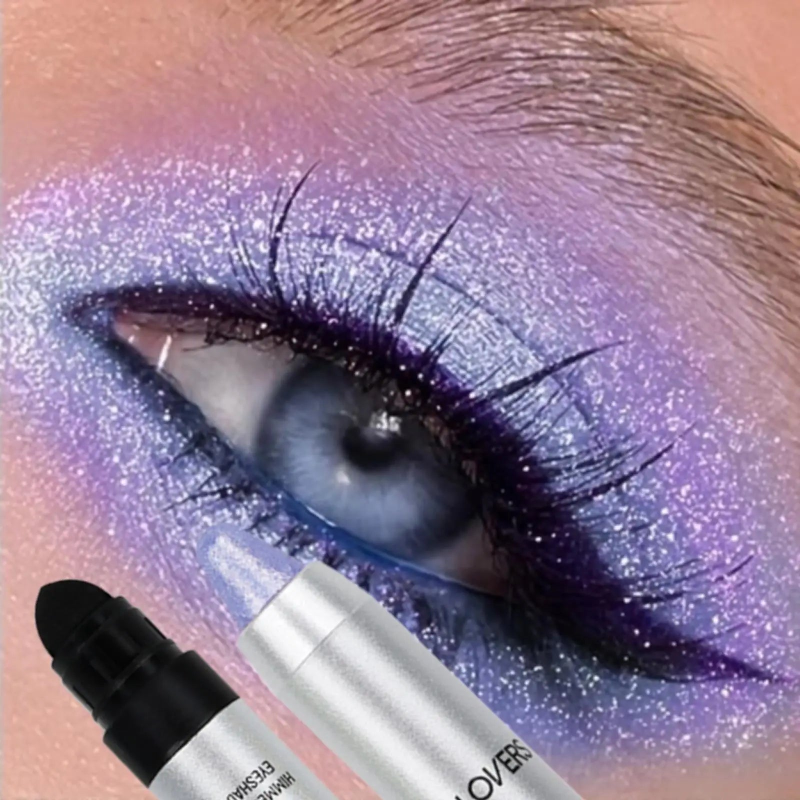 1PC Flashing Eyeshadow Stick, Pearlescent Flicker Finish, with Built-in Brush, Easy To Apply, Suitable for Music Festivals Zpaxo
