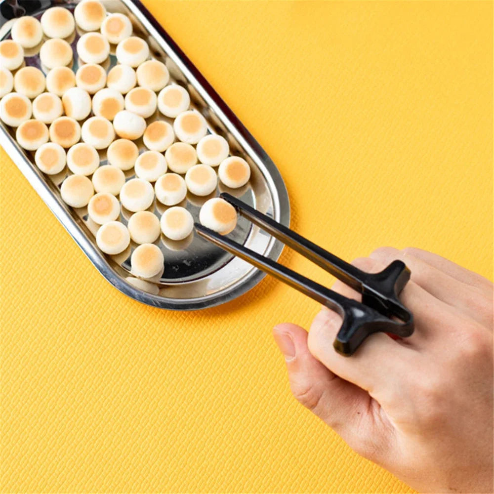 Plastic Creative Finger Chopsticks Anti-dirty Play Games Phone Clip Zpaxo