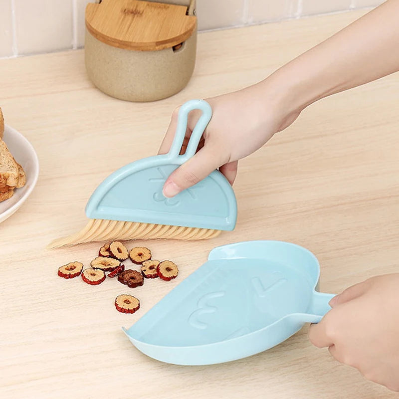 Multi-purpose Mini Desktop Cleaning Brush Dustpan Table Sweeper