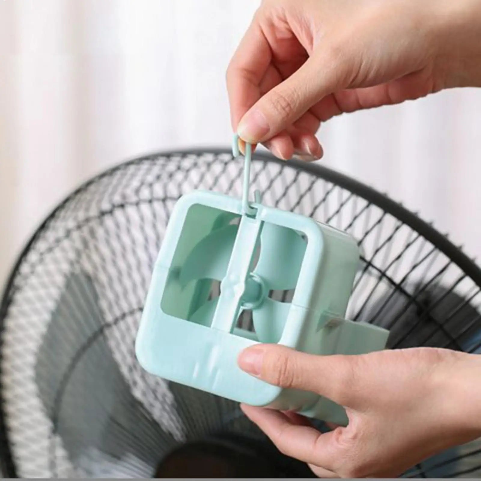 Electric Fan Hanging Cooling Tool 4 Ice Cup Household Floor Mist