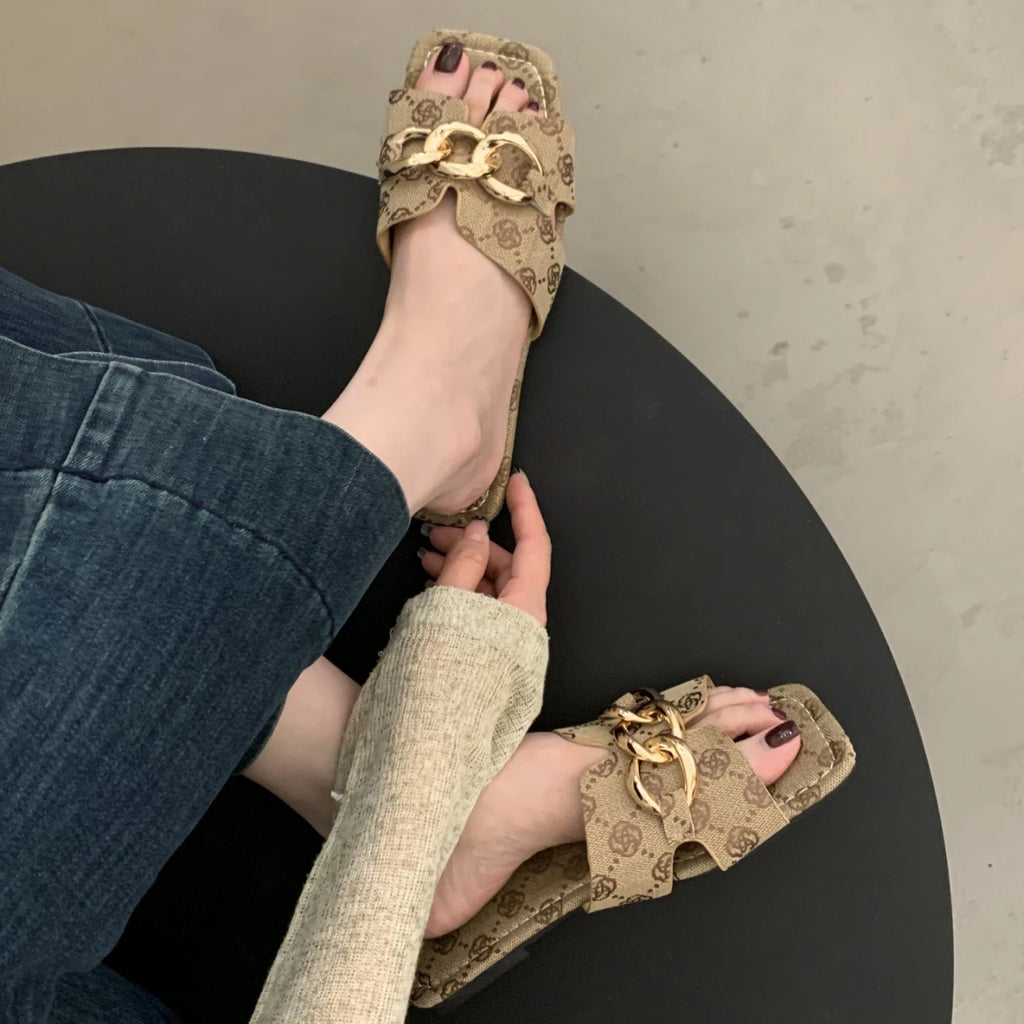 Women Flat Slippers 2025 Summer Big Shoes Trend Designer Luxury Zpaxo