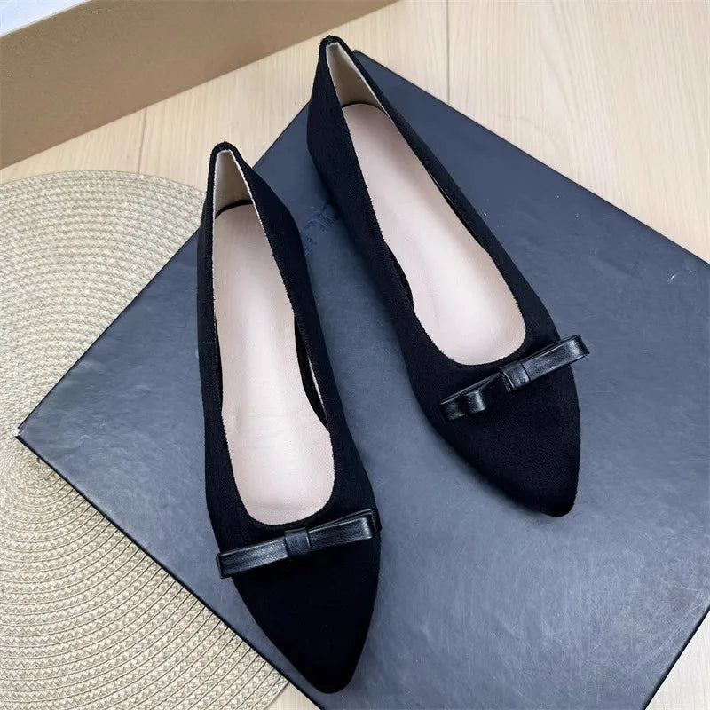 Flat Shoes for Women Spring and Summer 2025 New Butterfly Bow Pointed Toe Ballet Shoes Shallow Plus Size Women's Shoes 42 43 44 Zpaxo