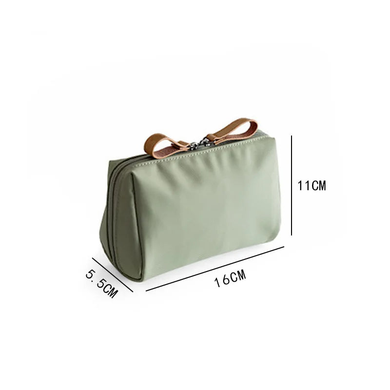Minimalist Makeup Bag for Women's Travel, Portable Makeup Storage Bag, Mini Size, Portable Lipstick Bag, Storage Bag Zpaxo