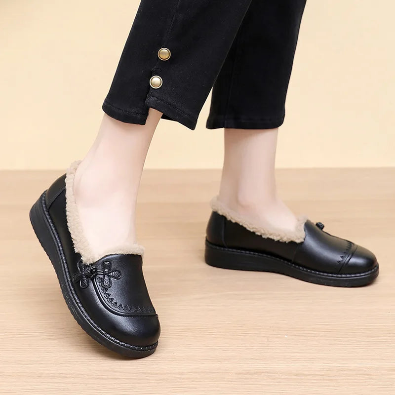 Black Leather Winter Loafers Women Plush Lining Chinese Knot Zpaxo