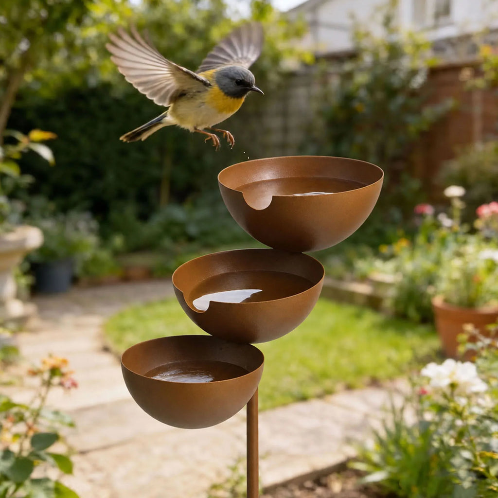 Bee Watering Station Metal Bee Butterfly Feeder Decorative Flower Bed Rainwater Collector for Outdoor Garden Yard Decor Zpaxo