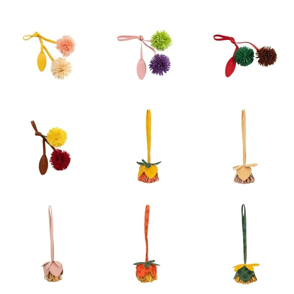 Korean Style PU Leather Flower Pendant Chrysanthemum Bag Accessories Leather Flower Keychain Handmade Personality Zpaxo