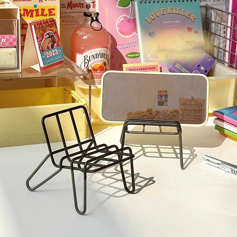 Small Chair Design Iron Mobile Phone Holder Racks Stand Simple Student Creative Desktop Ornaments Home Accessories Zpaxo