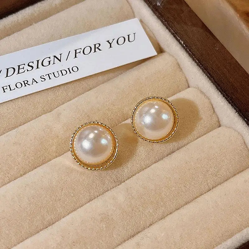 Vintage Gold Geometric Faux Pearl Stud Earrings – 2Pcs Bridal