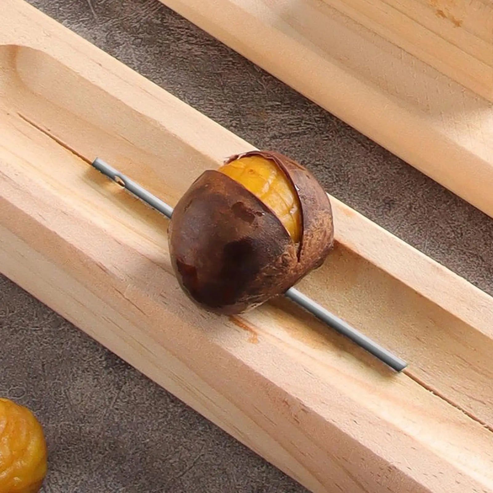 Nutcracker Chestnut Clip Cracker Opener Manual Peeling Tool
