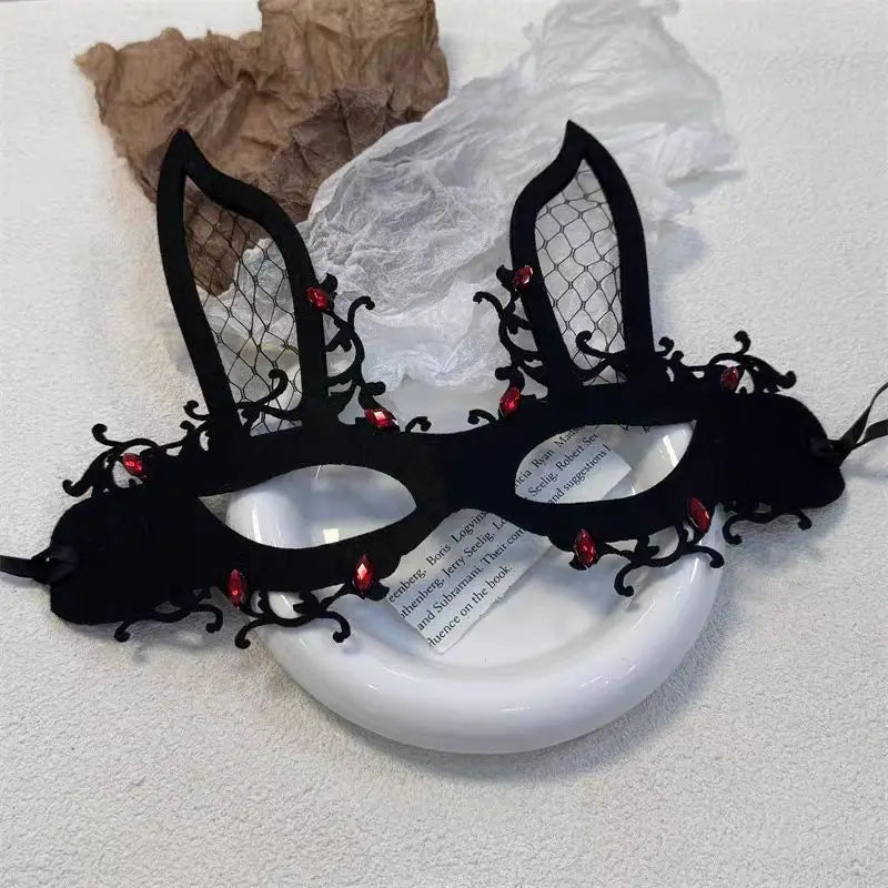 Retro Lace Half Face Mask – Gothic Masquerade Costume Prop Masquerade Mask Zpaxo