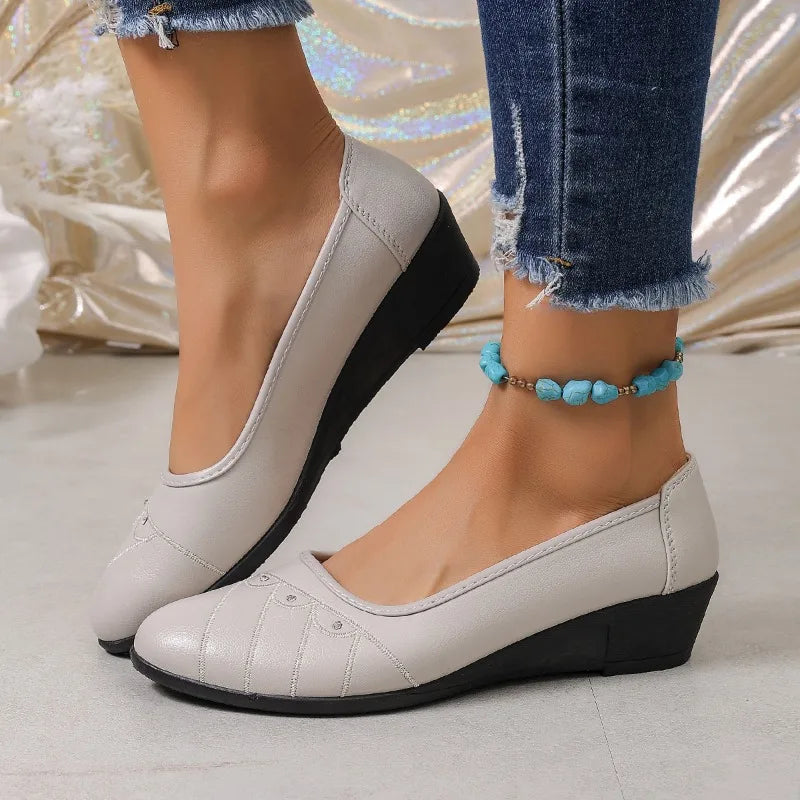 Spring Autumn Women's Solid Comfortable Pointed Closed Toe Single Zpaxo