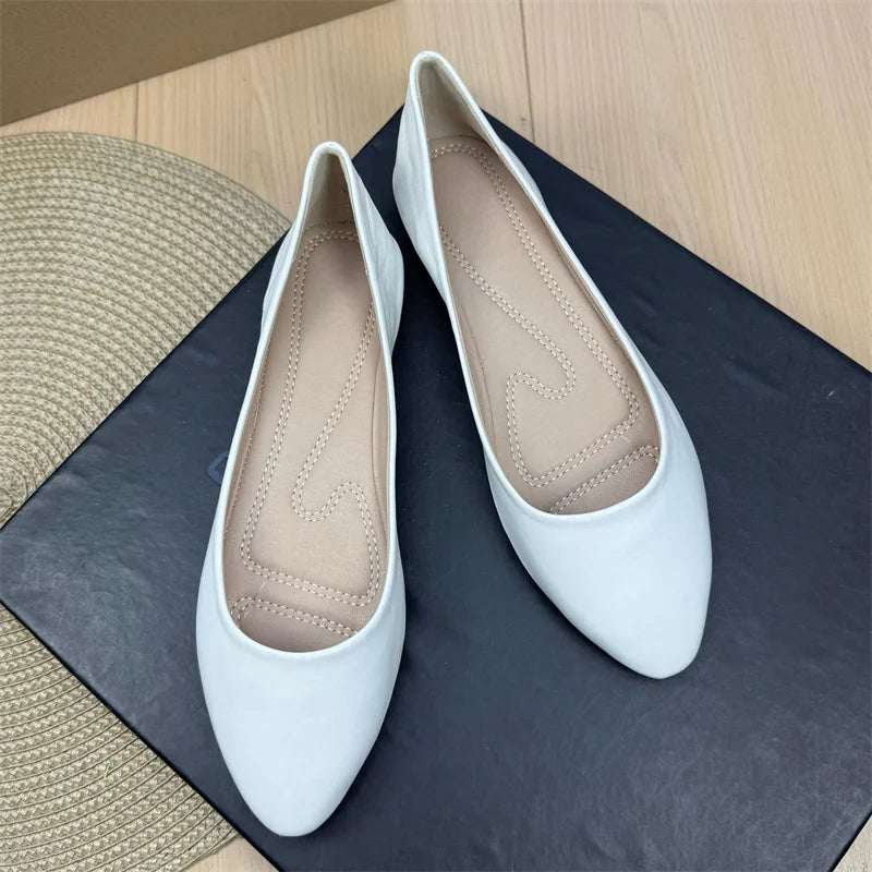 Flat Shoes for Women Spring and Autumn 2025 New Shallow Mouth Pointed Toe Boat Shoes Plus Size Women's Shoes Zapatos De Mujer Zpaxo