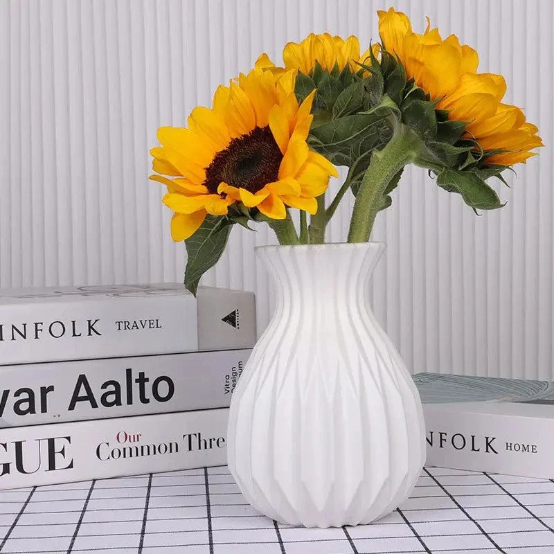 White Plastic Ceramic-look Vase Weddings Home Decor Dining Tables DIY