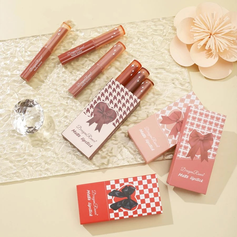 Three-Piece Lip Gloss Set, Velvet Matte, Long-Lasting, Brightening, Complexion-Enhancing Lipstick, Versatile Matte, Non-Fading, Non-Stick Lip Gloss Zpaxo