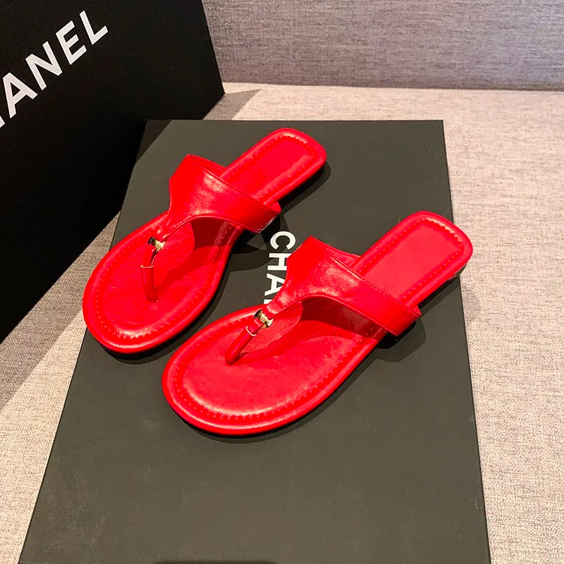 Metal Buckle Toe Slippers Women Wearing Outside 2026 Simple